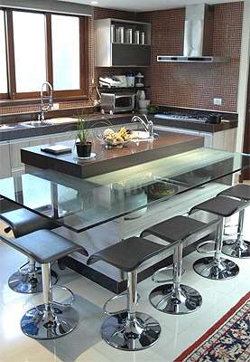 Cozinha Gourmet projetada pelas designers de interiores Cássia e Rosane (Iano Andrade/ CB/ D.A Press) Cozinha Gourmet projetada pelas designers de interiores Cássia e Rosane (Iano Andrade/ CB/ D.A Press)