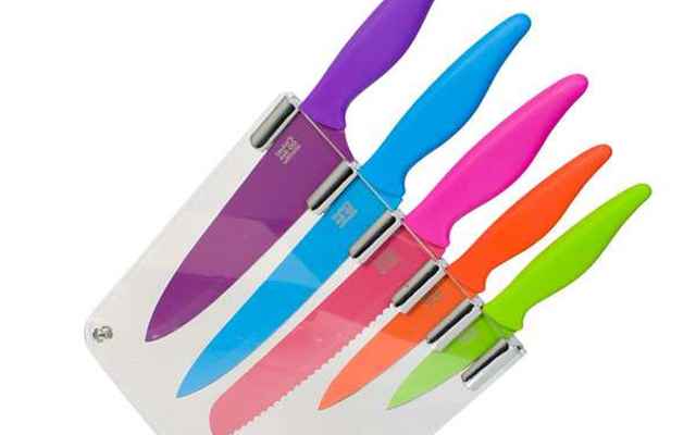 Com bom gosto e cuidado, as cores também podem estar presentes nos utensílios domésticos (Divulgação/ Taylors Coloured Kitchen) Com bom gosto e cuidado, as cores também podem estar presentes nos utensílios domésticos (Divulgação/ Taylors Coloured Kitchen)